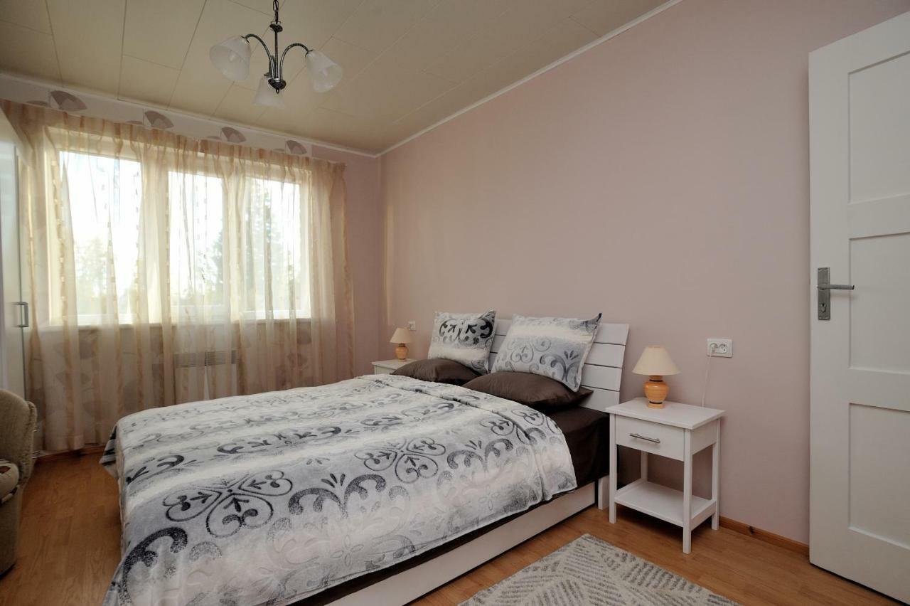 Jaani Külaliskorter Pärnu Exterior foto
